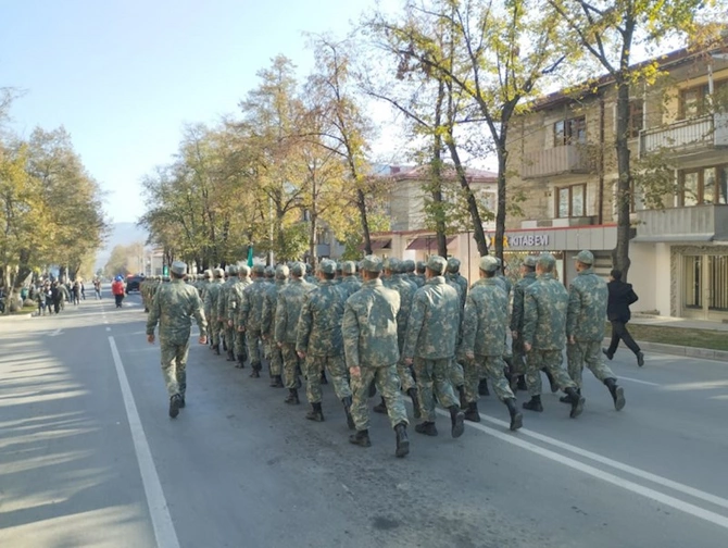 Xankəndidə hərbçilərin yürüşü keçirilir — FOTOLAR Xankəndidə hərbçilərin yürüşü keçirilir — FOTOLAR