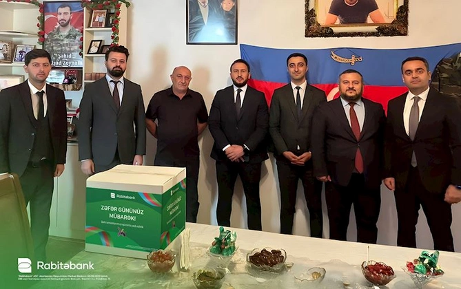 Rabitəbank Zəfər Günü ərəfəsində şəhid ailələrini ziyarət etdi — FOTOLAR Rabitəbank Zəfər Günü ərəfəsində şəhid ailələrini ziyarət etdi — FOTOLAR