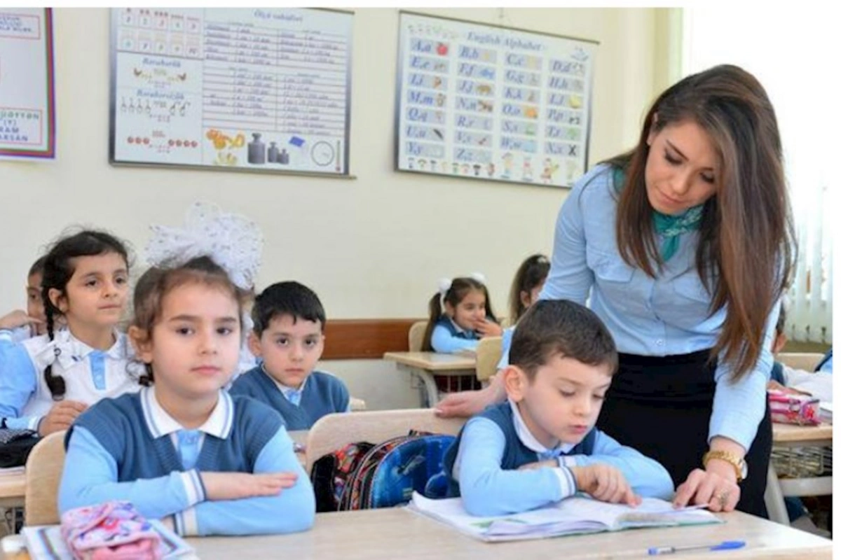 Müəllimlərin maaş sisteminə yenidən baxılmalıdır — AÇIQLAMA
