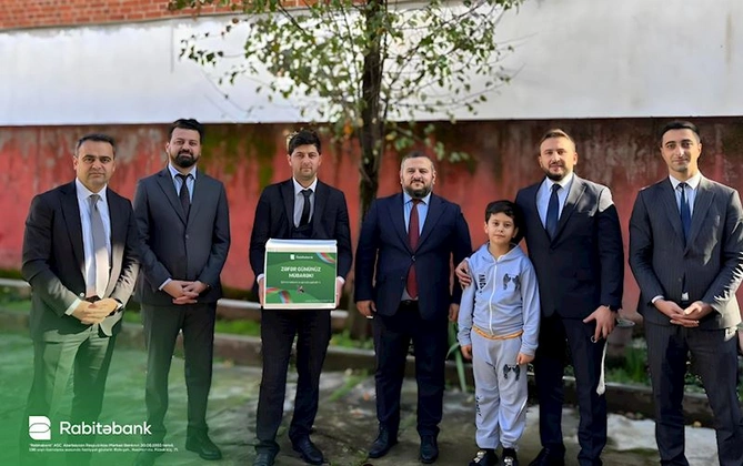 Rabitəbank Zəfər Günü ərəfəsində şəhid ailələrini ziyarət etdi — FOTOLAR Rabitəbank Zəfər Günü ərəfəsində şəhid ailələrini ziyarət etdi — FOTOLAR