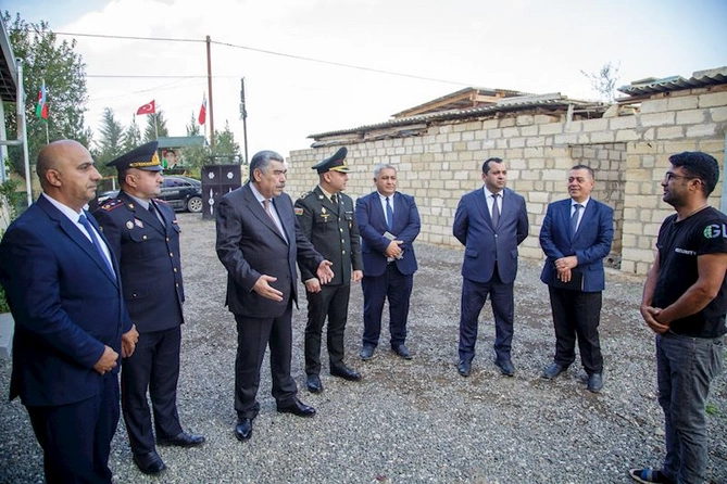 İcra başçısı şəhidlərin ailələrini ziyarət edir — FOTOLAR