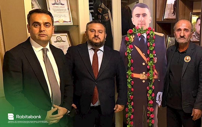 Rabitəbank Zəfər Günü ərəfəsində şəhid ailələrini ziyarət etdi — FOTOLAR Rabitəbank Zəfər Günü ərəfəsində şəhid ailələrini ziyarət etdi — FOTOLAR