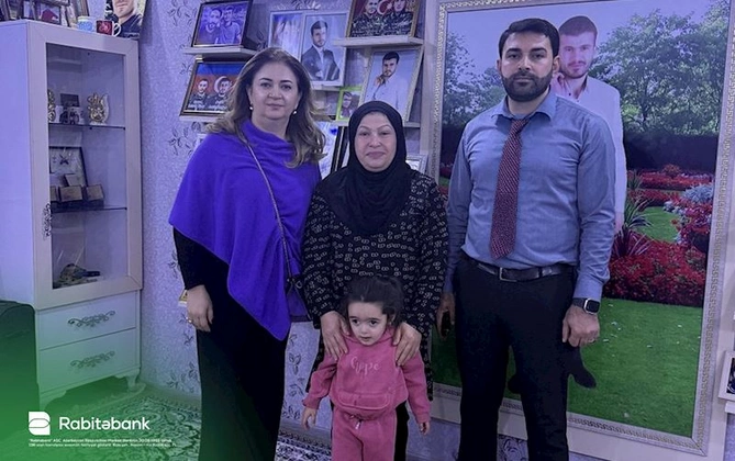 Rabitəbank Zəfər Günü ərəfəsində şəhid ailələrini ziyarət etdi — FOTOLAR Rabitəbank Zəfər Günü ərəfəsində şəhid ailələrini ziyarət etdi — FOTOLAR