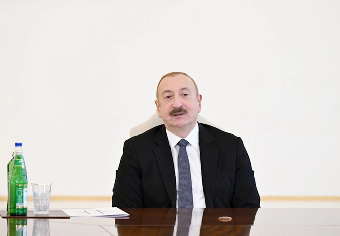 Prezident NATO nümayəndə heyətini qəbul etdi — FOTOLAR Prezident NATO nümayəndə heyətini qəbul etdi — FOTOLAR