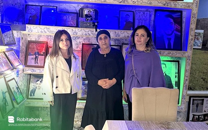 Rabitəbank Zəfər Günü ərəfəsində şəhid ailələrini ziyarət etdi — FOTOLAR Rabitəbank Zəfər Günü ərəfəsində şəhid ailələrini ziyarət etdi — FOTOLAR