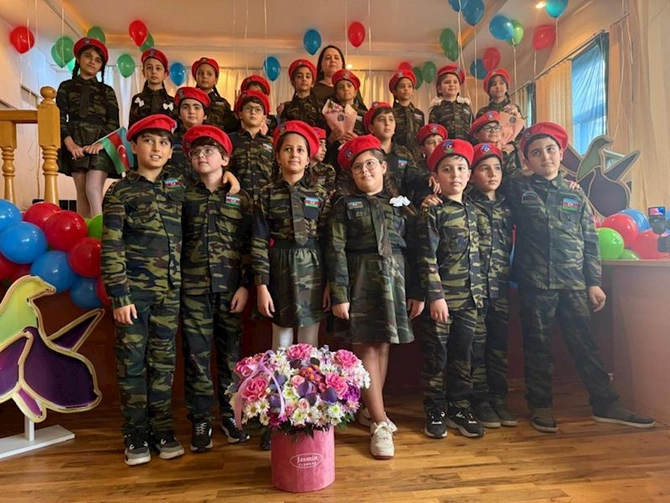 “Ankara Məktəbi Məktəb Liseyində Zəfər Gününə həsr olunan tədbir hər kəsi kövrəltdi — FOTOLAR