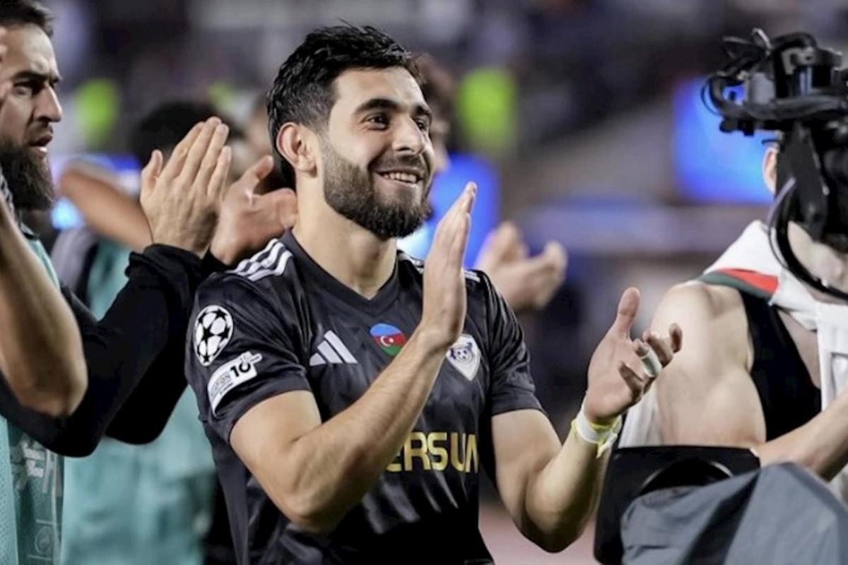 Yeni əsərini “Qarabağ”a həsr etdi — KARİKATURA