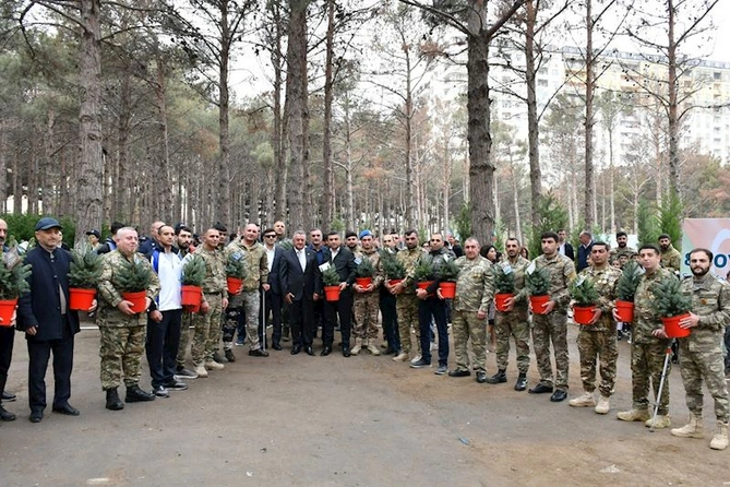Abşeronda Zəfər Günü ilə əlaqədar ağacəkmə aksiyası keçirildi — FOTOLAR