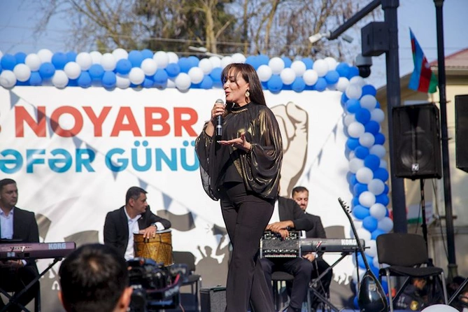 Salyanda tarixi Zəfərin 5 illiyi təntənə ilə qeyd olundu — FOTOLAR Salyanda tarixi Zəfərin 5 illiyi təntənə ilə qeyd olundu — FOTOLAR
