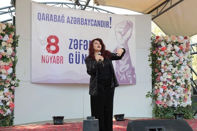 Hacıqabulda “8 Noyabr - Zəfər Günü” münasibətilə konsert keçirildi — FOTOLAR Hacıqabulda “8 Noyabr - Zəfər Günü” münasibətilə konsert keçirildi — FOTOLAR