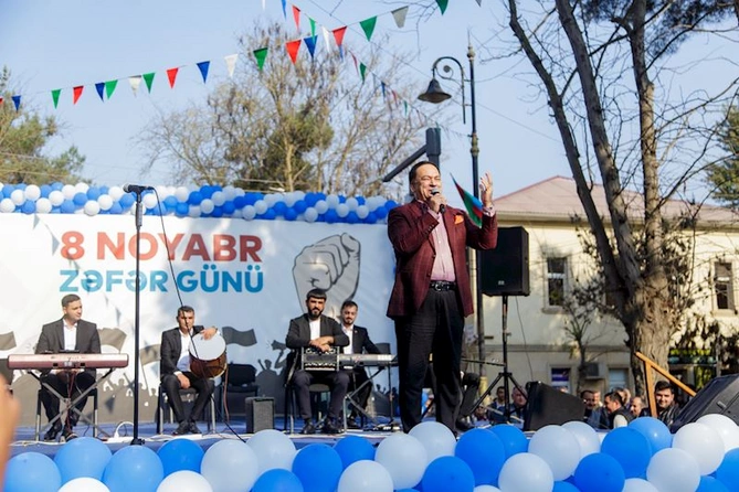Salyanda tarixi Zəfərin 5 illiyi təntənə ilə qeyd olundu — FOTOLAR Salyanda tarixi Zəfərin 5 illiyi təntənə ilə qeyd olundu — FOTOLAR
