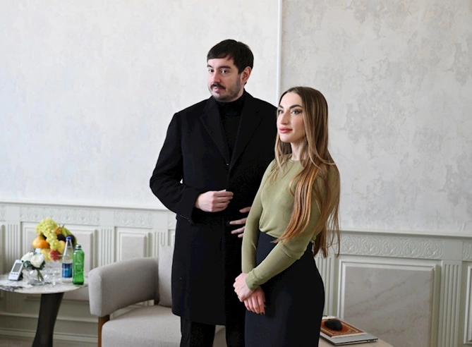 Prezidentlə ailəsinin paraddan yeni FOTOLARI Prezidentlə ailəsinin paraddan yeni FOTOLARI