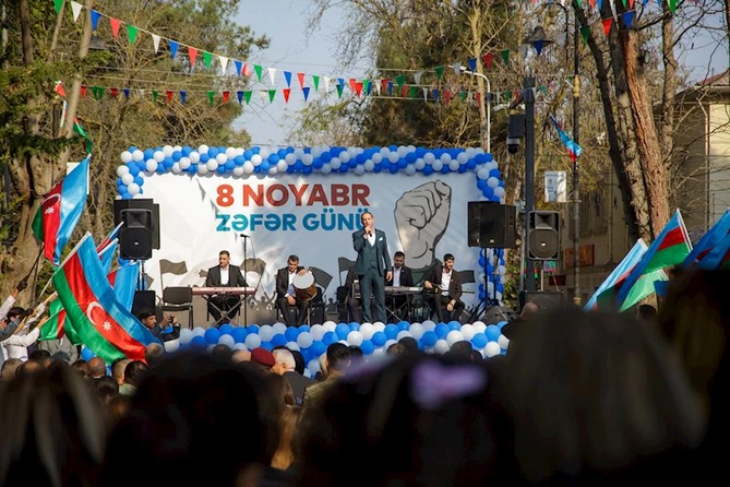 Salyanda tarixi Zəfərin 5 illiyi təntənə ilə qeyd olundu — FOTOLAR Salyanda tarixi Zəfərin 5 illiyi təntənə ilə qeyd olundu — FOTOLAR