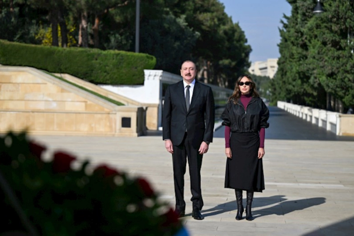 Şəhidlərin xatirəsinə ehtiram — FOTOLAR