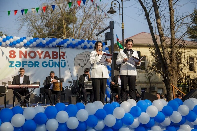 Salyanda tarixi Zəfərin 5 illiyi təntənə ilə qeyd olundu — FOTOLAR Salyanda tarixi Zəfərin 5 illiyi təntənə ilə qeyd olundu — FOTOLAR