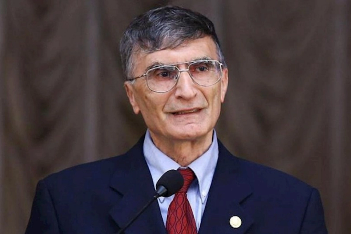 Əziz Sancar Azərbaycan xalqını təbrik etdi