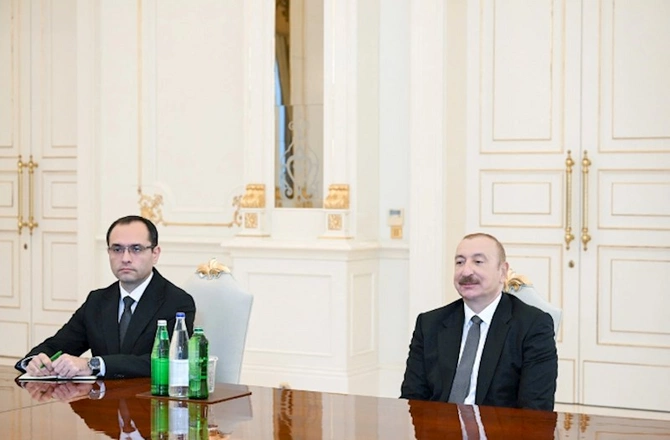İlham Əliyev “John Deere” şirkətinin Mərkəzi Asiya və MDB ölkələri üzrə prezidentini qəbul edib — FOTOLAR