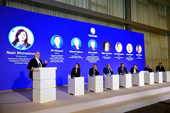 Forumun ilk paneli: Mədəniyyət və hüquq — FOTOLAR