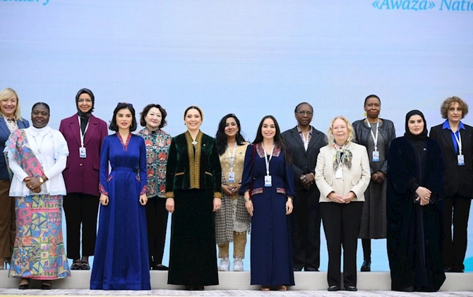 Leyla Əliyeva Türkmənistandakı beynəlxalq konfransda — FOTOLAR Leyla Əliyeva Türkmənistandakı beynəlxalq konfransda — FOTOLAR