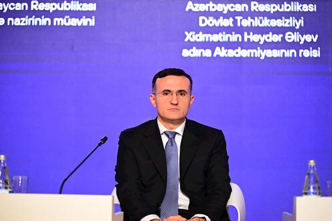 Konstitusiya və mədəniyyət dəyərlərimiz mövzusunda panel müzakirəsi keçirildi — FOTOLAR Konstitusiya və mədəniyyət dəyərlərimiz mövzusunda panel müzakirəsi keçirildi — FOTOLAR