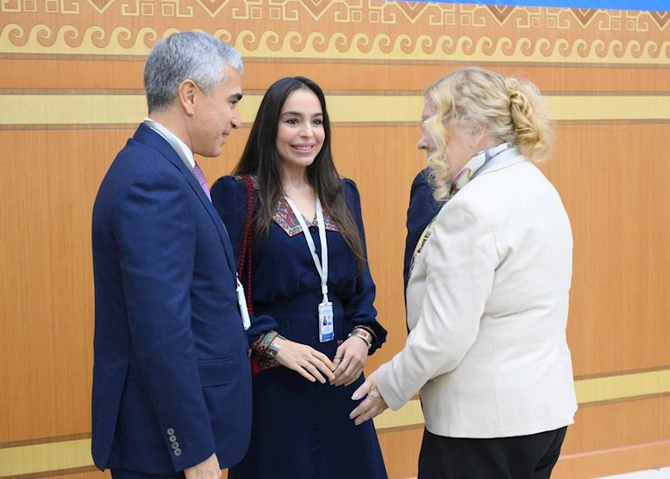 Leyla Əliyeva Türkmənistandakı beynəlxalq konfransda — FOTOLAR Leyla Əliyeva Türkmənistandakı beynəlxalq konfransda — FOTOLAR