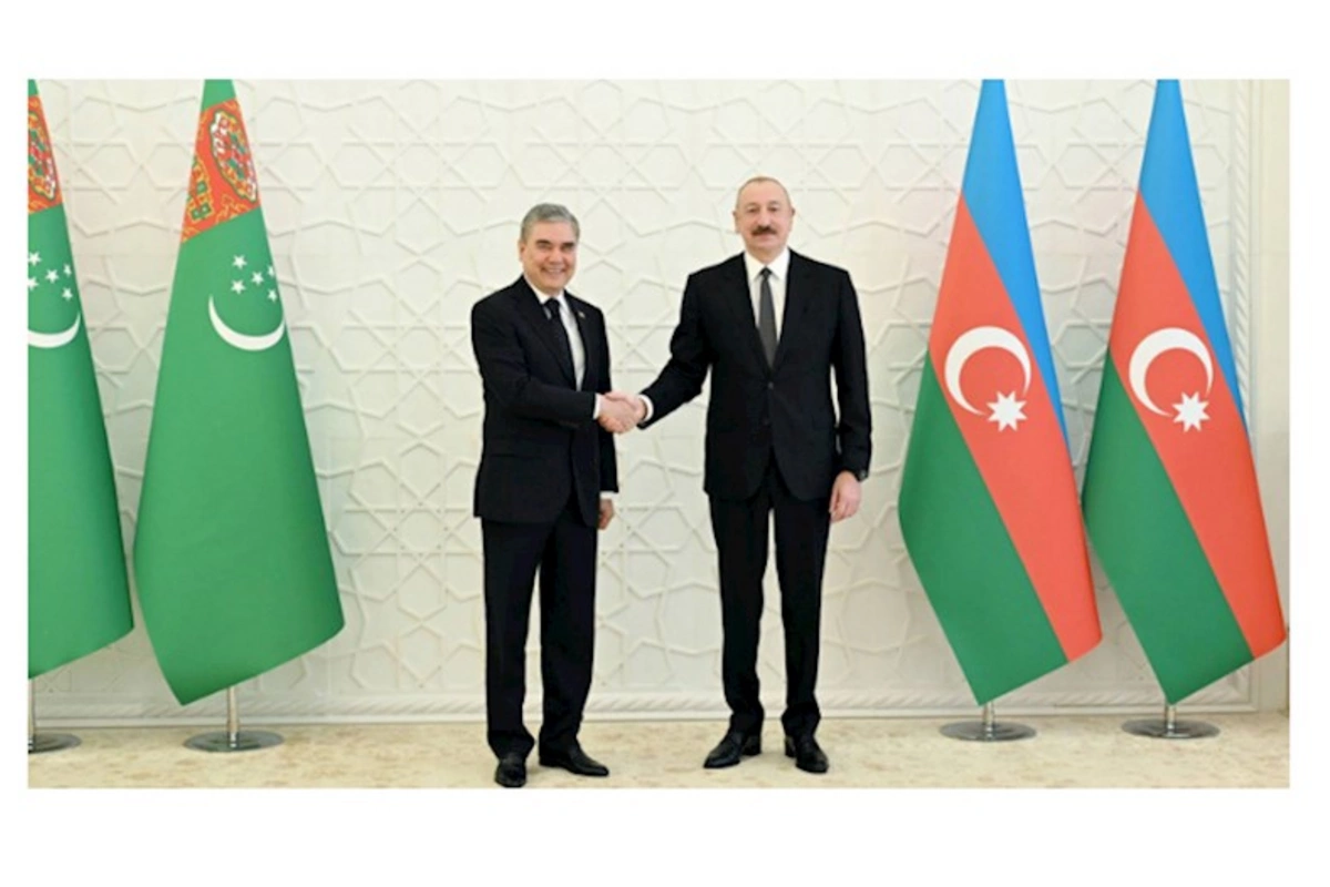 İlham Əliyev Qurbanqulu Berdiməhəmmədova zəng etdi