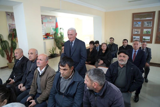 Hacıqabulun Rəncbər kəndində növbəti səyyar qəbul-görüş keçirildi — FOTOLAR