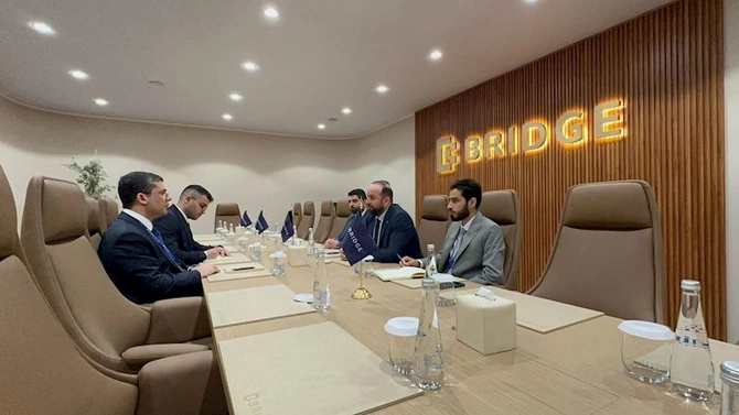 Əhməd İsmayılov Suriya Ərəb Respublikasının informasiya naziri ilə görüşüb — FOTO