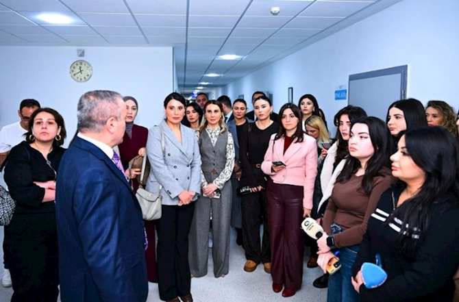 Media nümayəndələri Xəzər Tibb Mərkəzi ilə tanış olublar — FOTOLAR