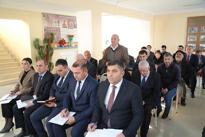Hacıqabulun Rəncbər kəndində növbəti səyyar qəbul-görüş keçirildi — FOTOLAR