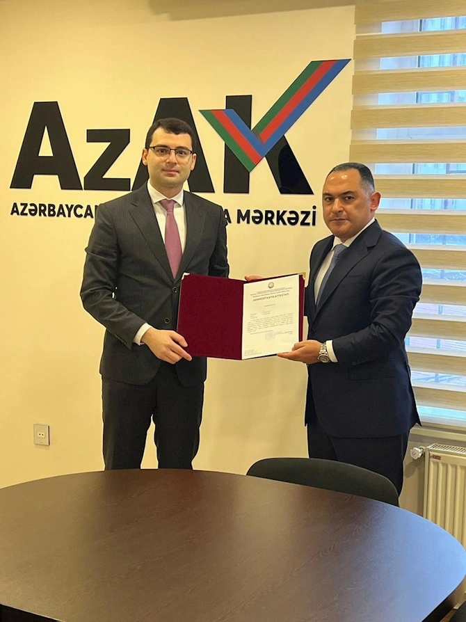 Su və Meliorasiya Elmi Tədqiqat İnstitutuna yeni akkreditasiya attestatı təqdim edilib — FOTOLAR Su və Meliorasiya Elmi Tədqiqat İnstitutuna yeni akkreditasiya attestatı təqdim edilib — FOTOLAR