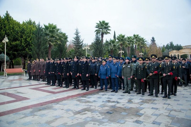 Salyanda Ümummilli Lider Heydər Əliyevin xatirəsi yad edilib — FOTOLAR