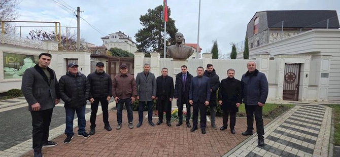 Moldovadakı Azərbaycan diasporu Azərbaycan Xalqının Ümummilli Lideri Heydər Əliyevin vəfatının 22-ci ildönümünü qeyd etdi — FOTOLAR