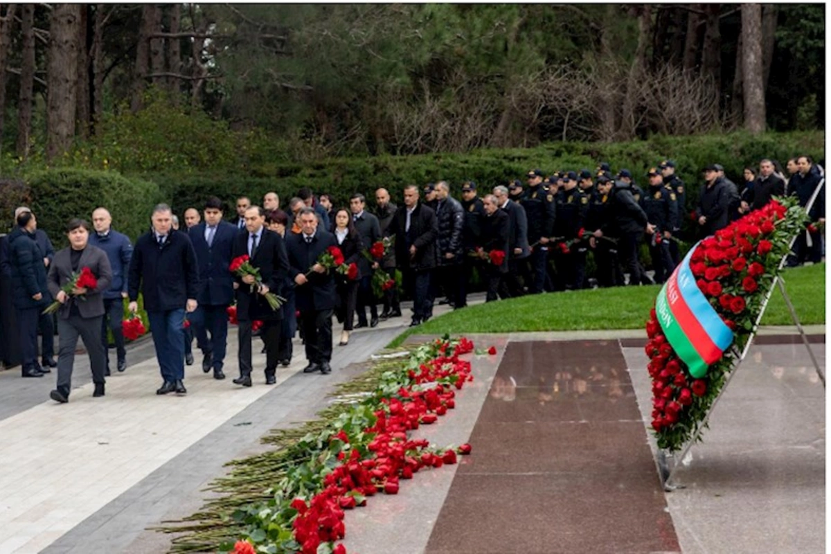 Baku Steel Company Ümummilli Lider Heydər Əliyevin əziz xatirəsini ehtiramla yad edib — FOTOLAR