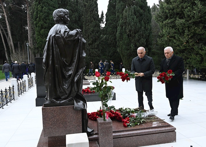 Azərişıqda anım günü ilə bağlı tədbirlər keçirilib — FOTOLAR