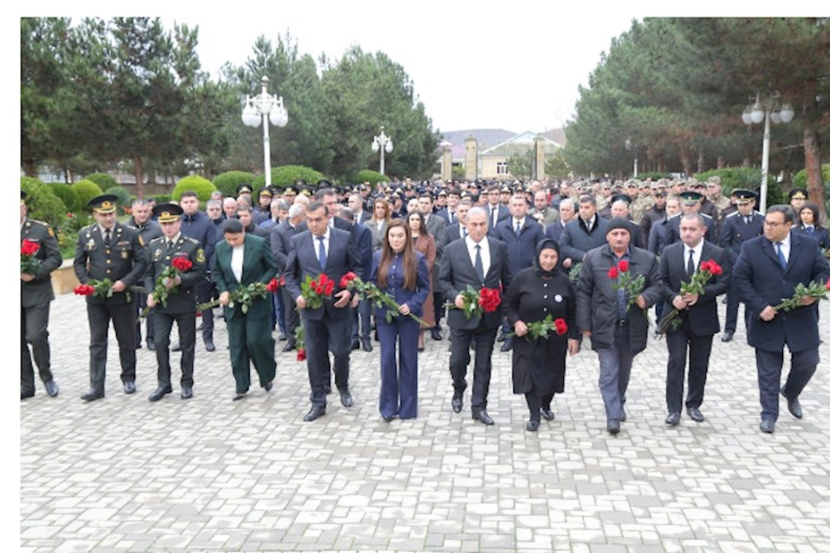 Hacıqabulda Ümummilli liderin vəfatının 22-ci ildönümü ehtiramla yad edildi — FOTOLAR