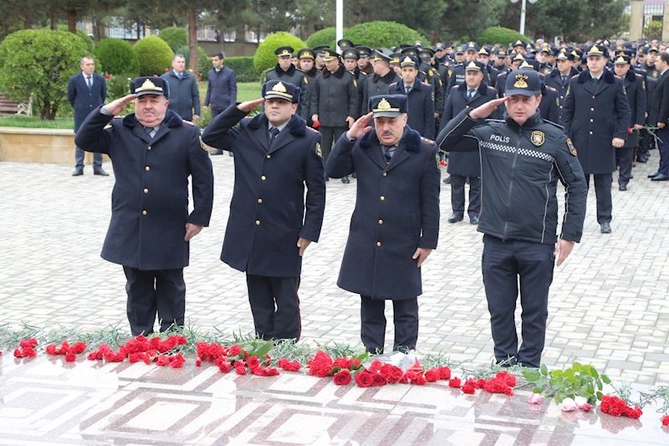 Hacıqabulda Ümummilli liderin vəfatının 22-ci ildönümü ehtiramla yad edildi — FOTOLAR Hacıqabulda Ümummilli liderin vəfatının 22-ci ildönümü ehtiramla yad edildi — FOTOLAR