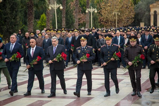 Salyanda Ümummilli Lider Heydər Əliyevin xatirəsi yad edilib — FOTOLAR