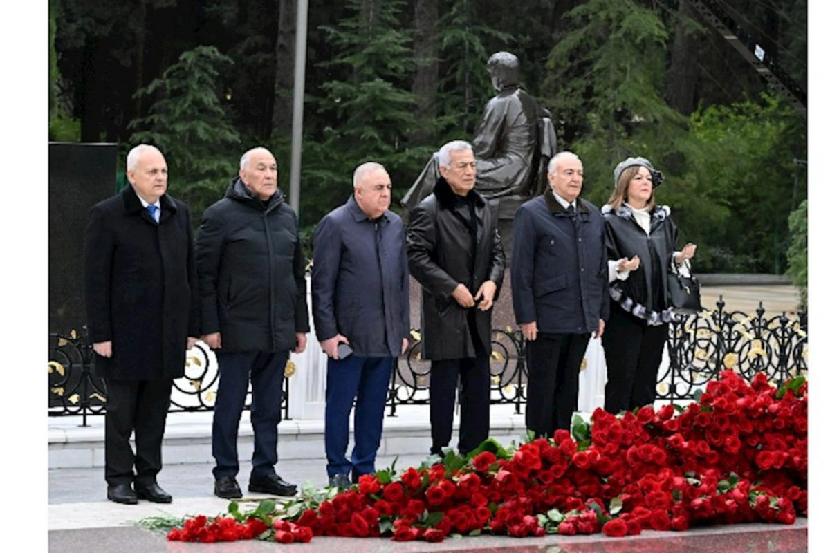 Ötən gün oğlu həbs olunan general Fəxri Xiyabanda — FOTOLAR (EKSKLÜZİV)