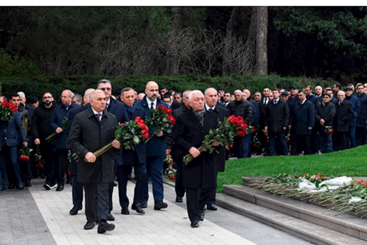 Azərişıqda anım günü ilə bağlı tədbirlər keçirilib — FOTOLAR
