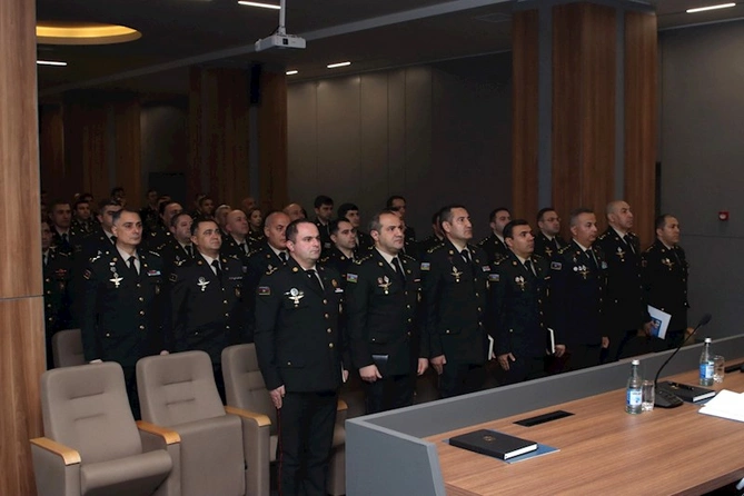Strateji Obyektlərin Mühafizəsi Dövlət Agentliyinin şəxsi heyəti Fəxri xiyabanı ziyarət ediblər — FOTOLAR