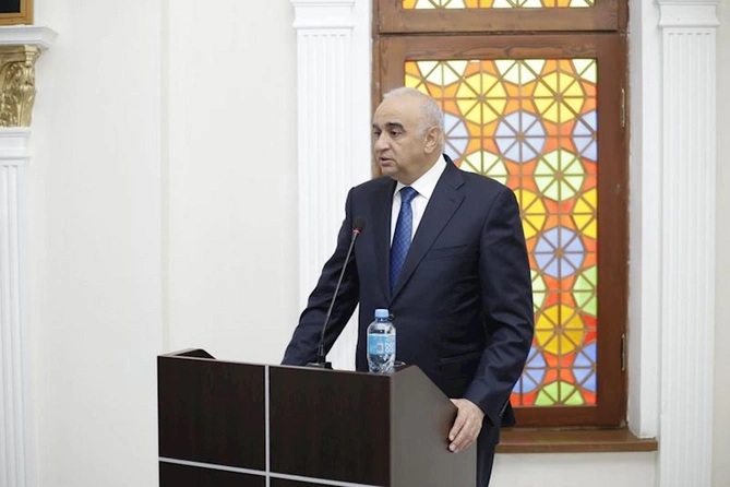 Sudan səmərəli istifadənin təkmil üsullarımın tətbiqi mövsusunda geniş tərkibli iclas keçirildi — FOTOLAR Sudan səmərəli istifadənin təkmil üsullarımın tətbiqi mövsusunda geniş tərkibli iclas keçirildi — FOTOLAR