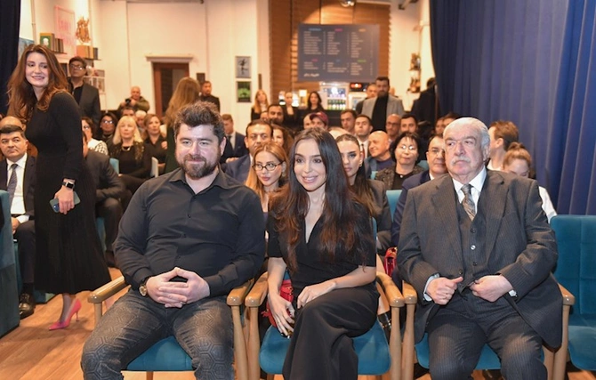 Leyla Əliyeva Ulu Öndərin xatirə gecəsində — FOTOLAR