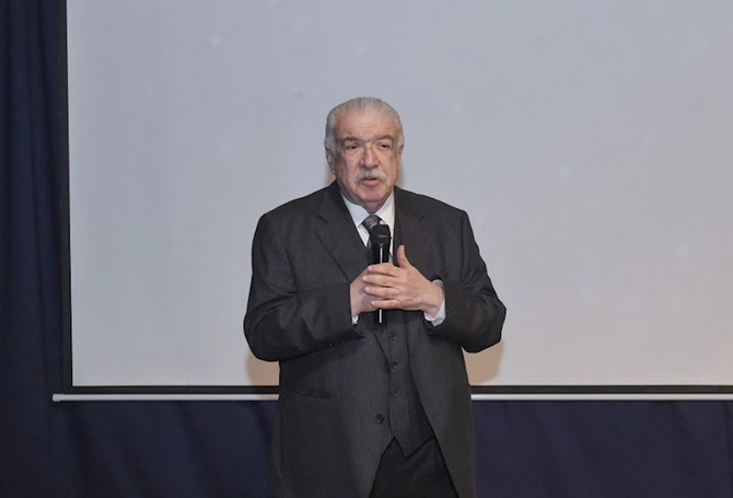Leyla Əliyeva Ulu Öndərin xatirə gecəsində — FOTOLAR