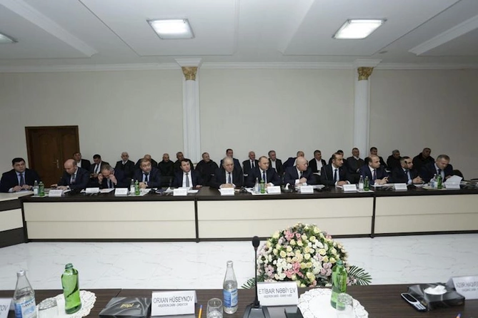 Sudan səmərəli istifadənin təkmil üsullarımın tətbiqi mövsusunda geniş tərkibli iclas keçirildi — FOTOLAR Sudan səmərəli istifadənin təkmil üsullarımın tətbiqi mövsusunda geniş tərkibli iclas keçirildi — FOTOLAR