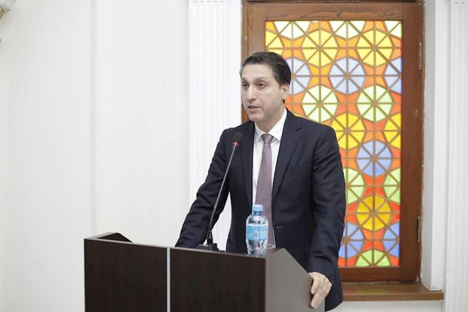 Sudan səmərəli istifadənin təkmil üsullarımın tətbiqi mövsusunda geniş tərkibli iclas keçirildi — FOTOLAR Sudan səmərəli istifadənin təkmil üsullarımın tətbiqi mövsusunda geniş tərkibli iclas keçirildi — FOTOLAR