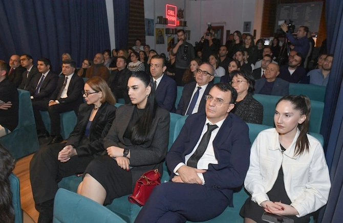 Leyla Əliyeva Ulu Öndərin xatirə gecəsində — FOTOLAR