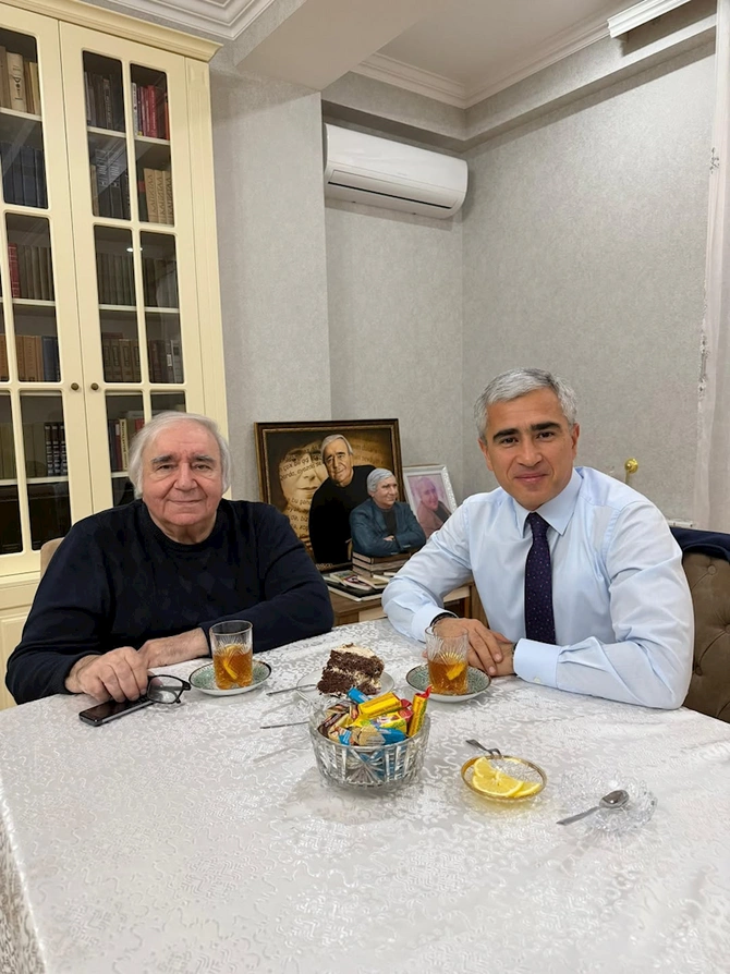 Anar Ələkbərov Ramiz Rövşəni evində ziyarət etdi — FOTO