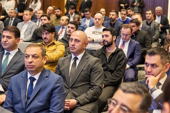 Mədəniyyət Nazirliyi MilliNet 2025 müsabiqəsinin qalibləri sırasında yer aldı — FOTOLAR Mədəniyyət Nazirliyi MilliNet 2025 müsabiqəsinin qalibləri sırasında yer aldı — FOTOLAR