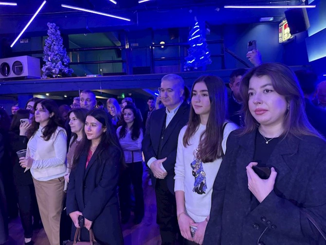 Londonda Dünya Azərbaycanlılarının Həmrəyliyi Gününə həsr olunmuş konsert keçirilib — FOTOLAR
